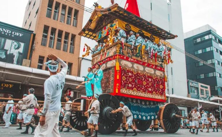 gion matsuri