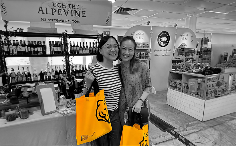 Asian Tigers Singapore Bag the Bottles